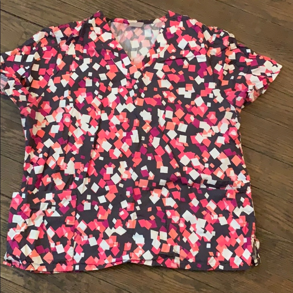 Scrub top XL